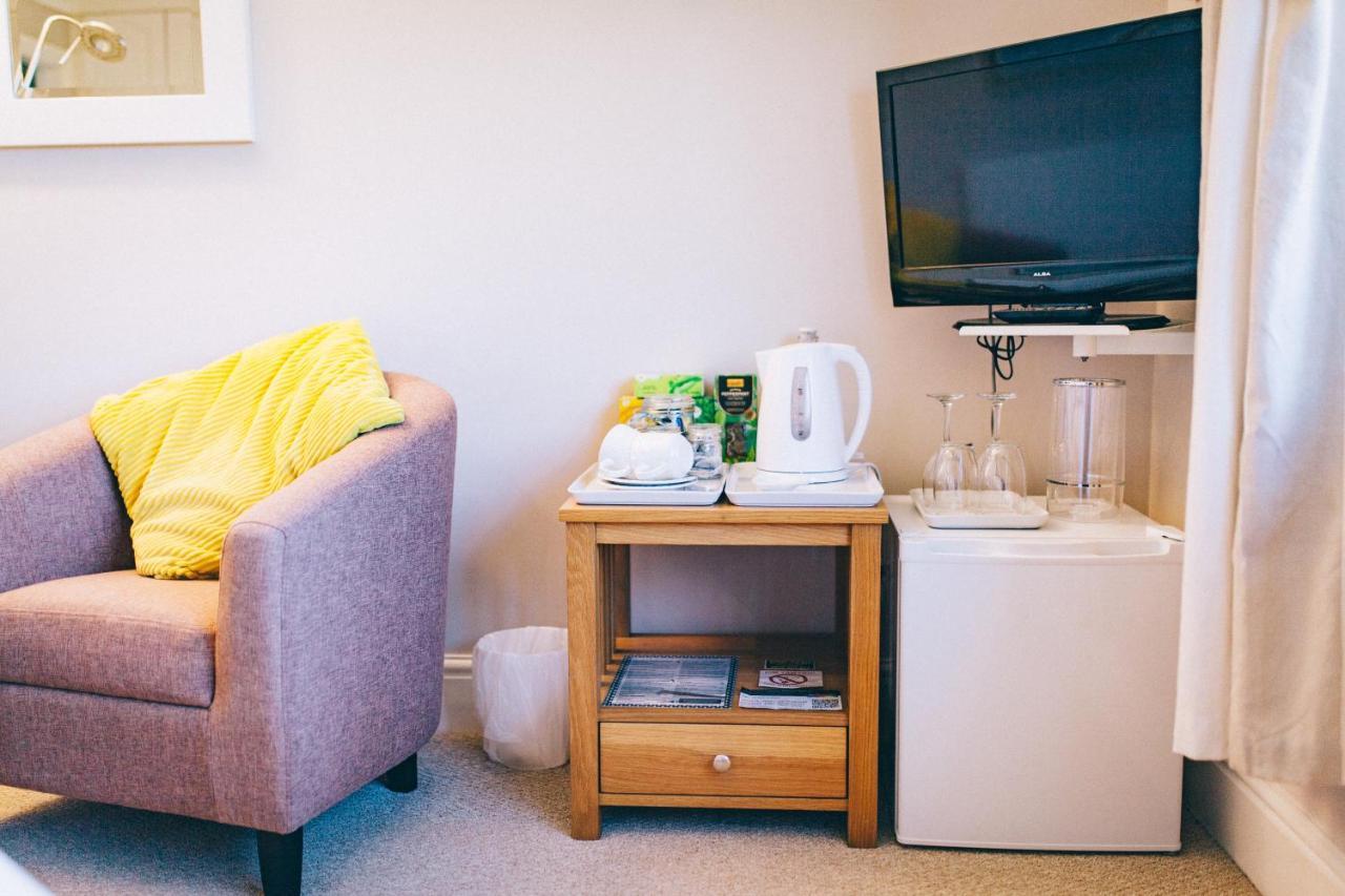 Ferlas Bed And Breakfast Penrhyndeudreath Dış mekan fotoğraf
